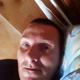Реальный секс Молодой парень ищет девушку в Туле Реальный секс Молодой парень ищет девушку в Туле